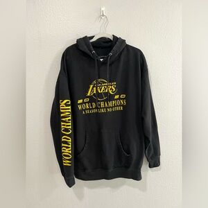 2020 Los Angeles Lakers World Champions Bleacher Report Hoodie - Men’s Size 2 XL